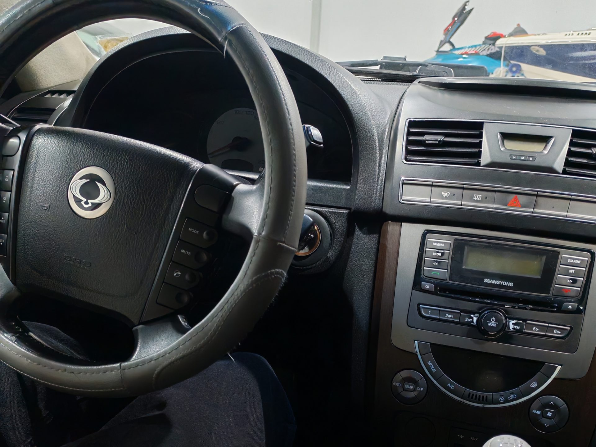 SSANGYONG REXTON